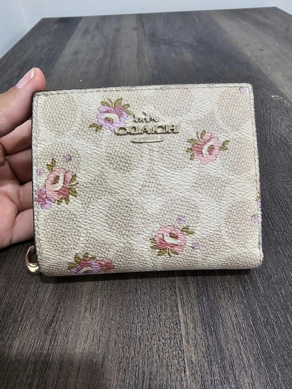 Coach Medium Corner Zip Wallet In Signature Canvas With Vintage Mini Rose Print